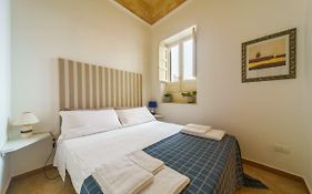 Mia Apartments